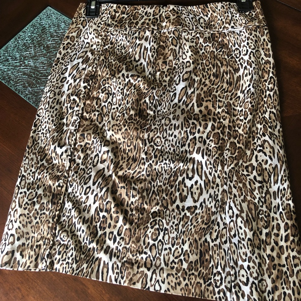 Cheetah pencil skirt - EUC